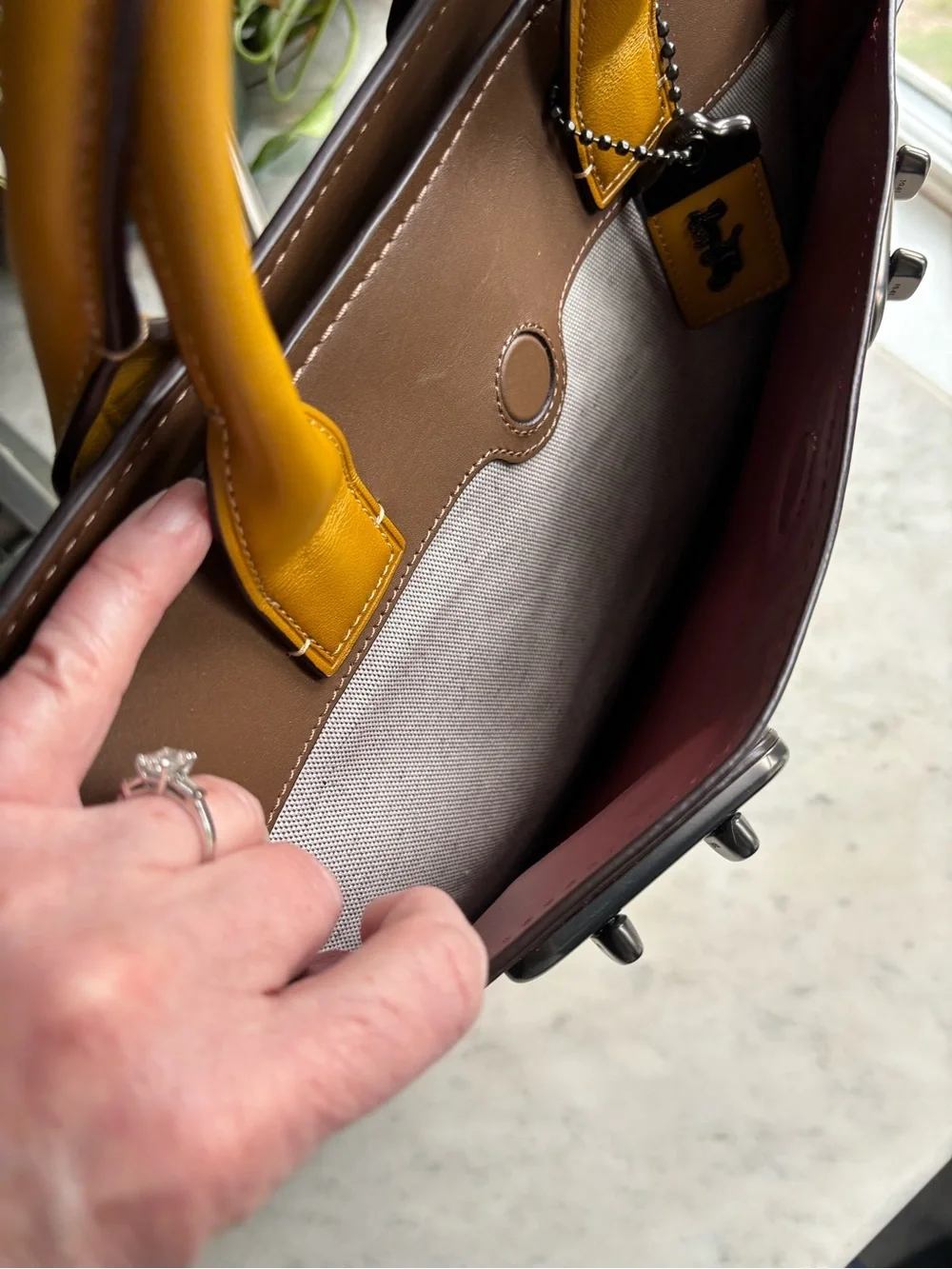 Coach 1941 Swagger 37 Two-Tone Yellow and Brown Leather Satchel/Briefcase - Picture 9 of 16